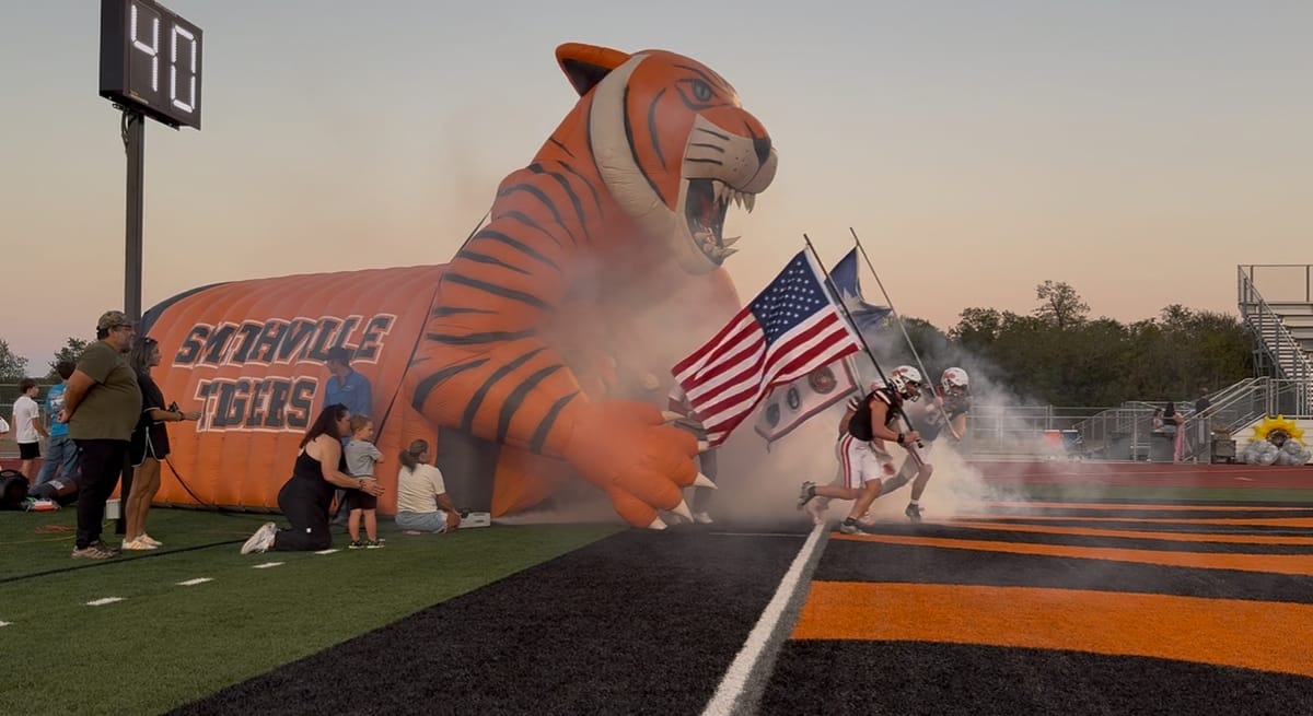 Smithville Tigers Battle Back from 21-Point Deficit but Fall 49-34 to Caldwell