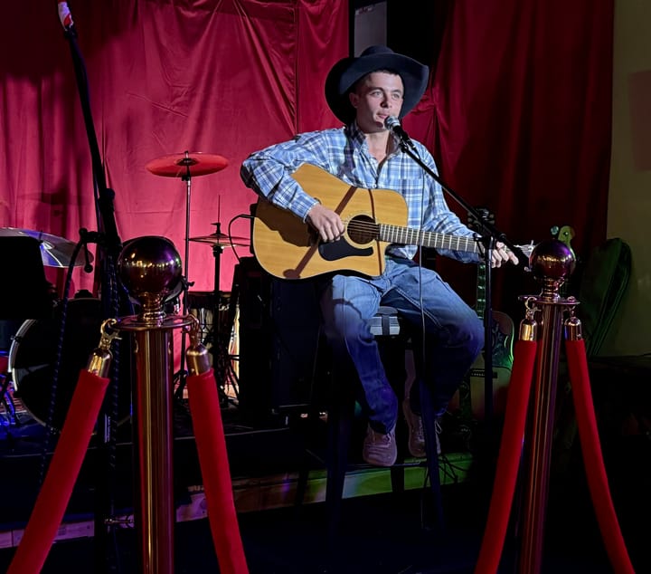 At Mutt’s Last Stand, Musicians Find a Home in Smithville