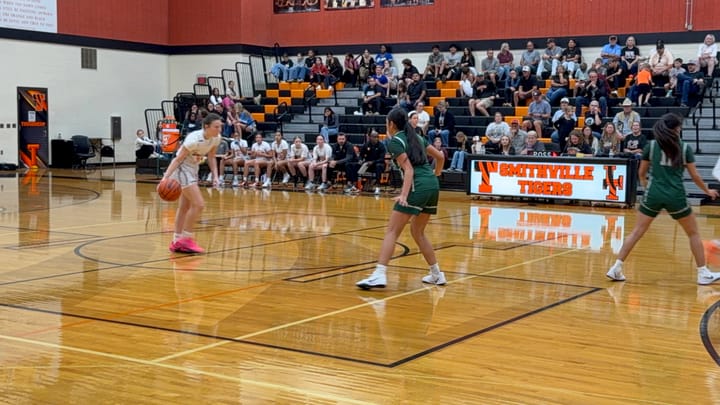 Smithville Lady Tigers Dominate Luling 60-41